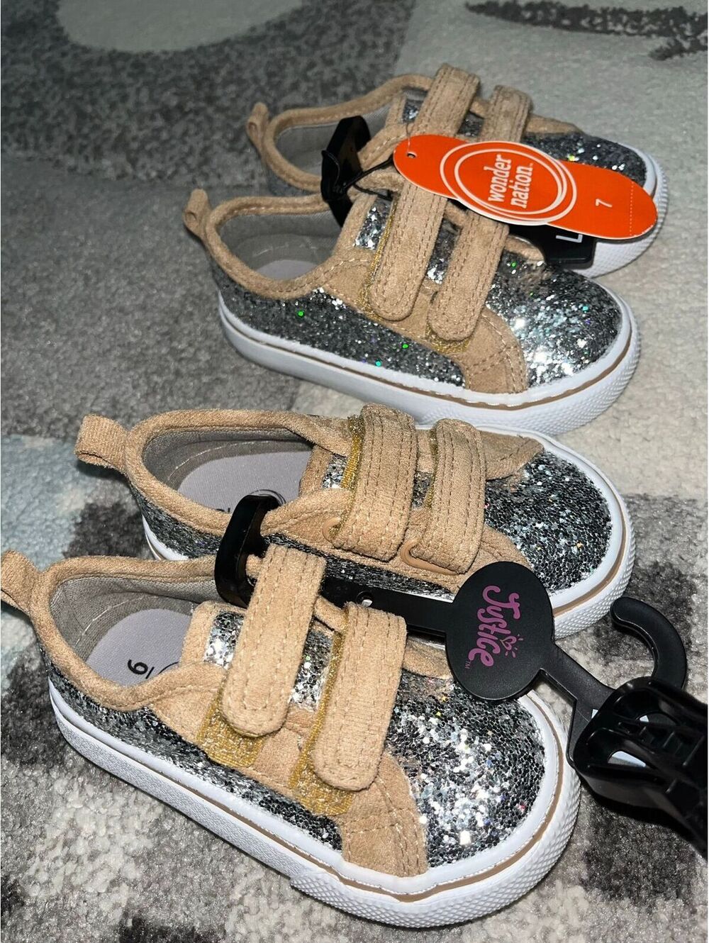 NWT Girls Wonder Nation Silver Glitter Sparkle Sneakers Shoes Sizes 6 & 7